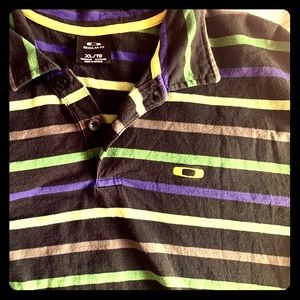 Oakley men’s XL tops PACK OF 2!! Such a Steal bish
